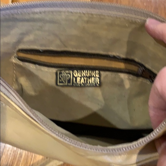 Vintage Camel Leather Bag - Picture 4 of 5